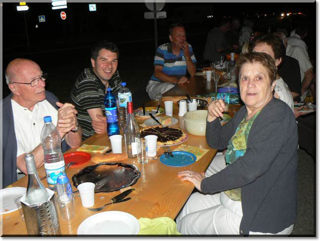 2010-06-26-ATTON-REPAS DE QUARTIER-069.jpg
